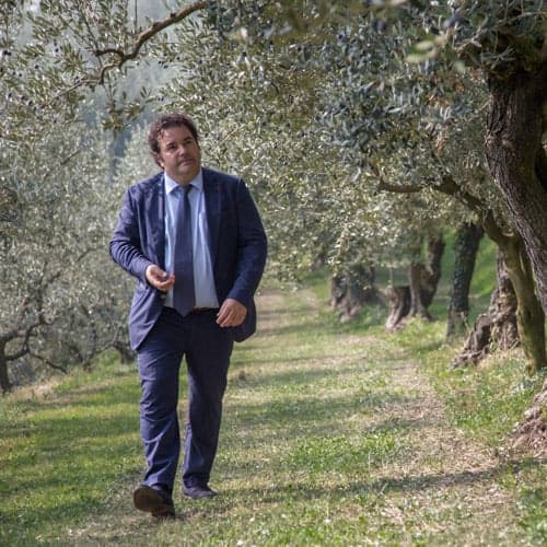 Daniele Salvagno tra gli olivi Redoro